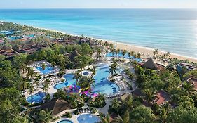 Iberostar Waves Tucan
